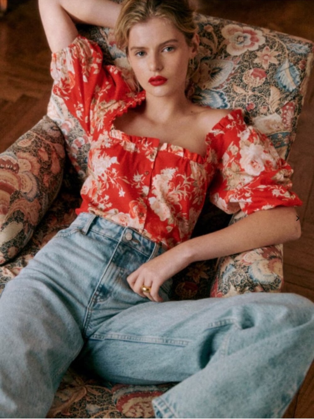 Like new - Sezane Kellia Blouse in Floral Rouge Print (100% linen/cotton blend)